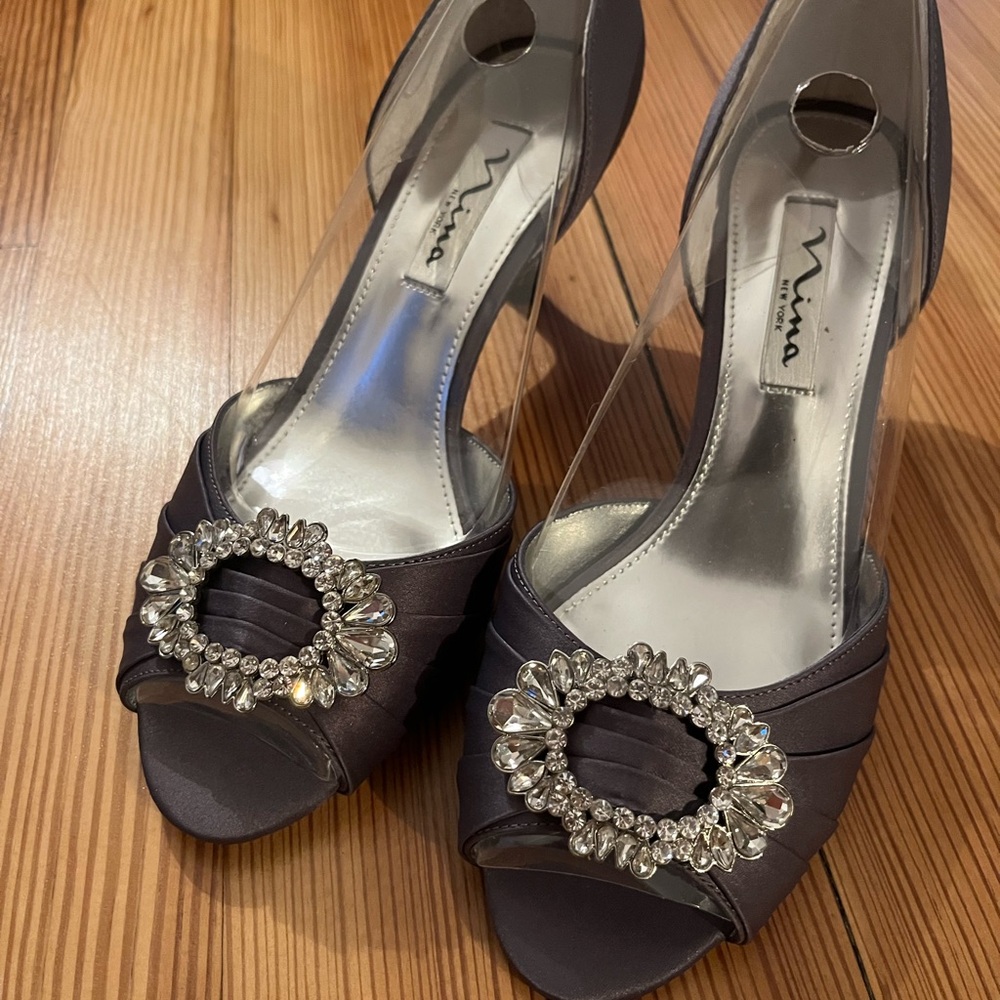 Nina Women's Chic Silver and Gray Heels worn once